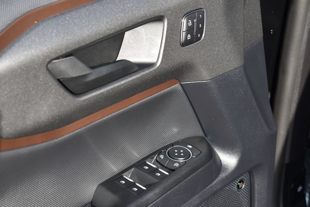 Certified 2025 Ford Bronco Sport Outer Banks w/ Outer Banks Tech Package+ AWD/4WD image 26