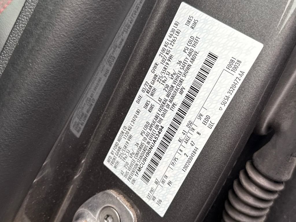 Certified 2022 Ford Escape SEL w/ SEL Stealth AWD Package image 18