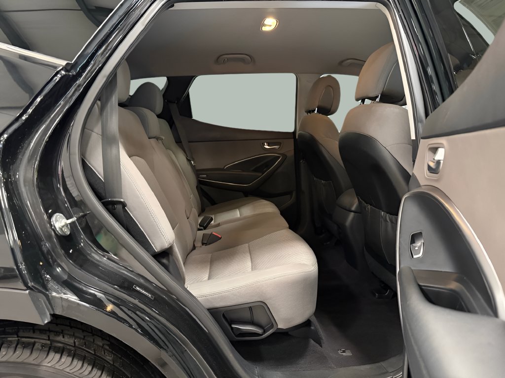 Used 2018 Hyundai Santa Fe Sport AWD/4WD image 14