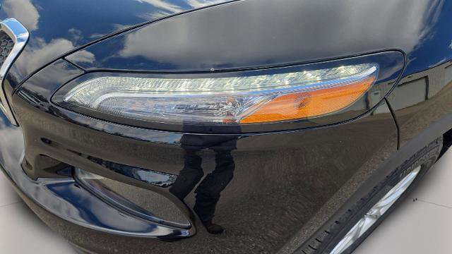 Used 2017 Jeep Cherokee Latitude image 29