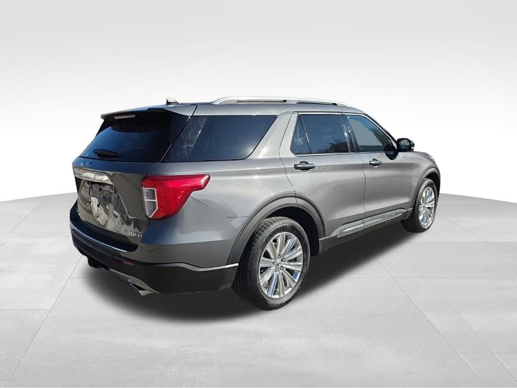 Certified 2022 Ford Explorer Limited w/ Limited Technology Package image 6