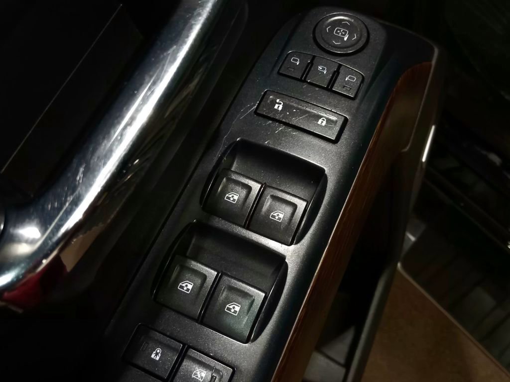 Used 2018 GMC Sierra 2500 Denali w/ Duramax Plus Package image 24