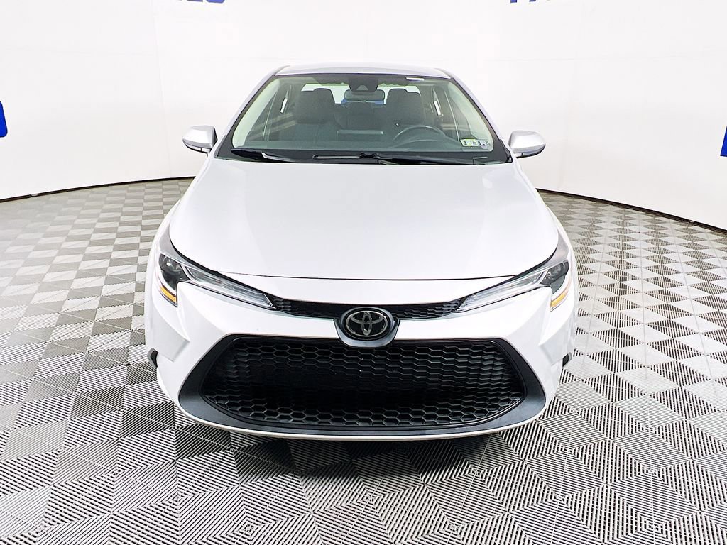 Used 2022 Toyota Corolla LE image 7