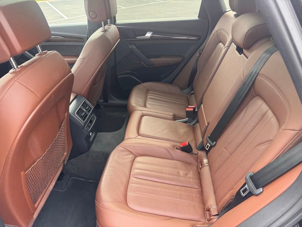 Used 2018 Audi Q5 2.0T Premium Plus w/ Premium Plus Package AWD/4WD image 14