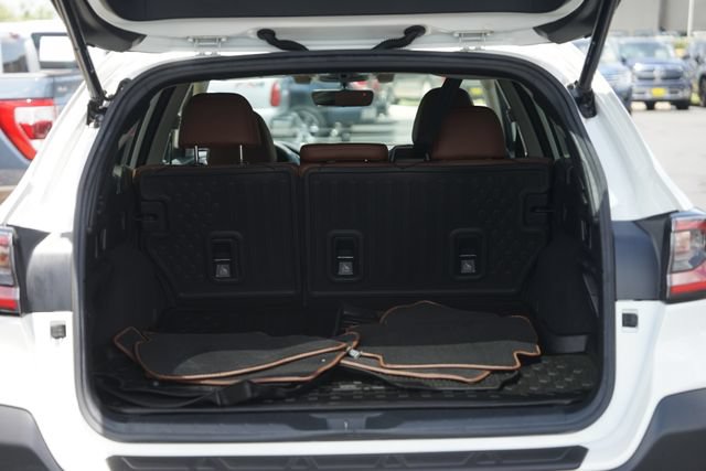 Used 2021 Subaru Outback Touring w/ Popular Package #2 AWD/4WD image 32