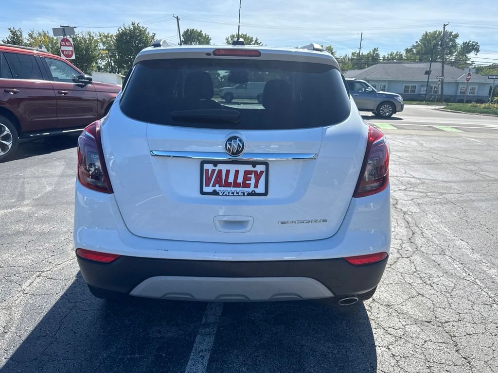 Used 2020 Buick Encore Preferred FWD image 5