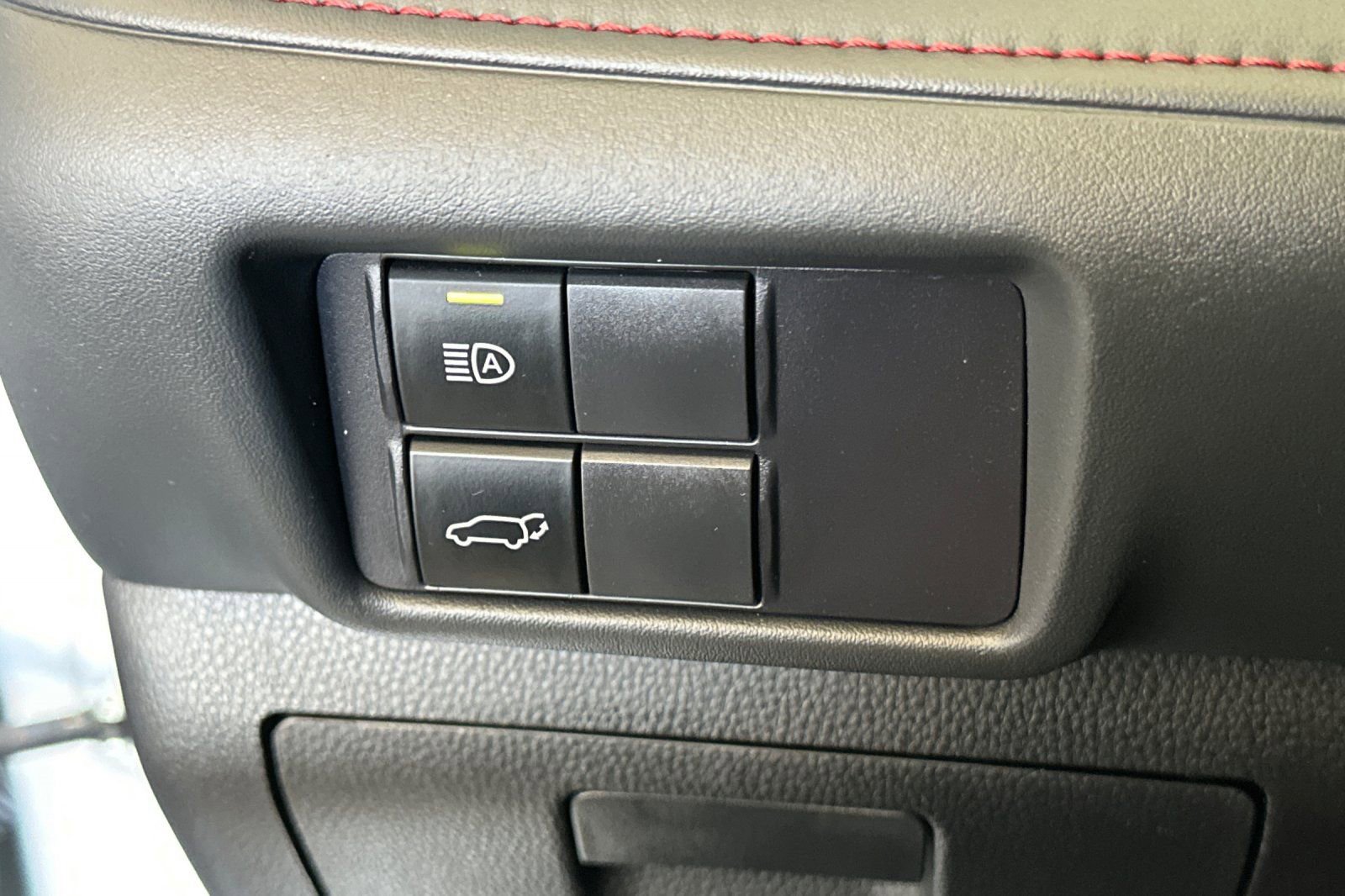 Used 2022 Toyota Highlander XSE AWD/4WD image 30