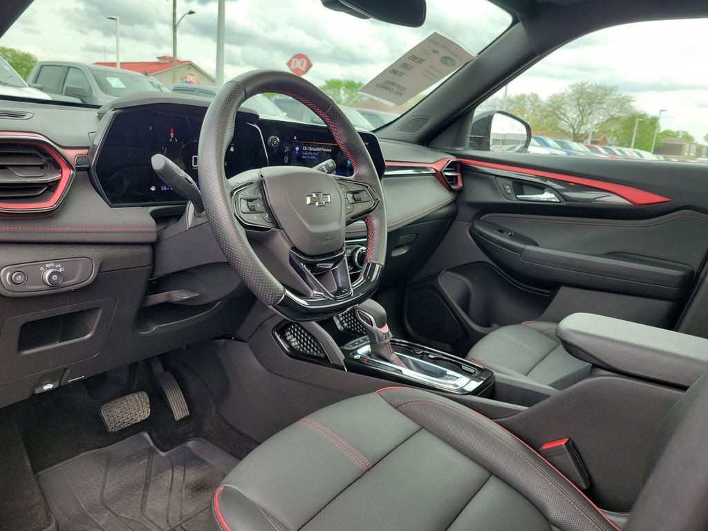 Used 2024 Chevrolet TrailBlazer RS w/ Convenience Package image 21