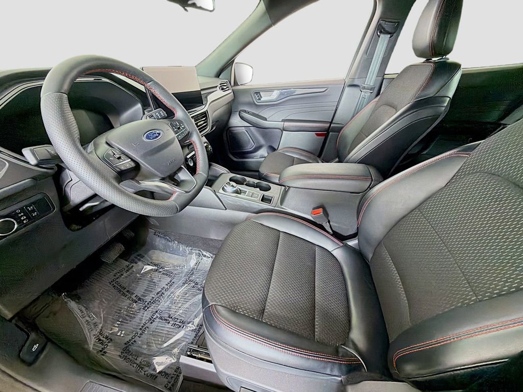 Certified 2025 Ford Escape ST-Line w/ Equipment Group 301A FWD image 20