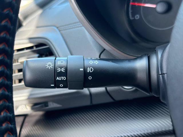 Used 2019 Subaru Crosstrek 2.0i Premium w/ Moonroof Package AWD/4WD image 28