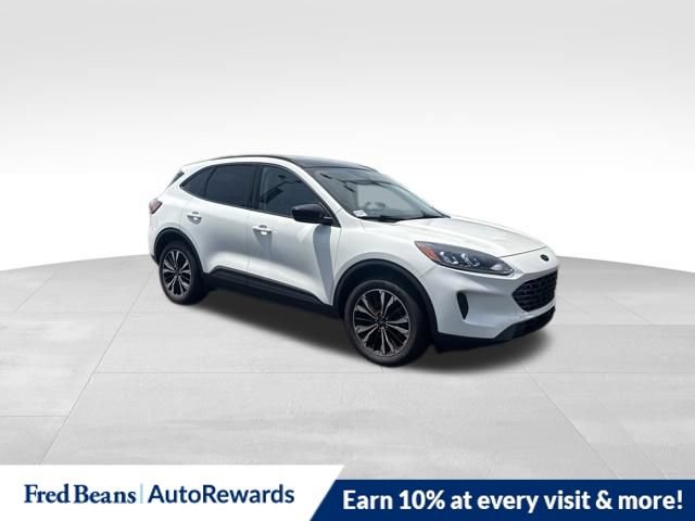 Certified 2022 Ford Escape SE w/ SE Sport Appearance Package