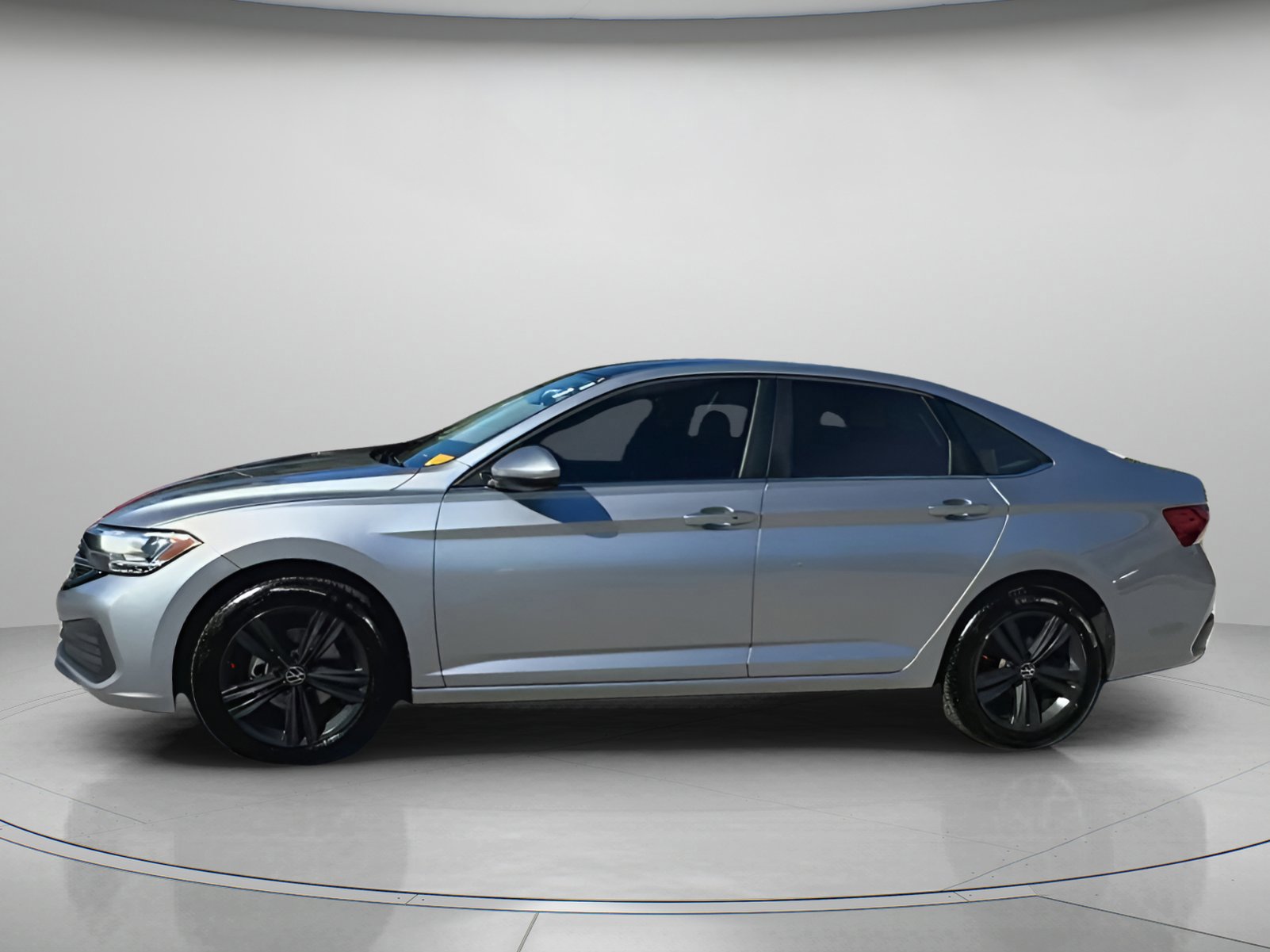 Used 2024 Volkswagen Jetta SE image 8