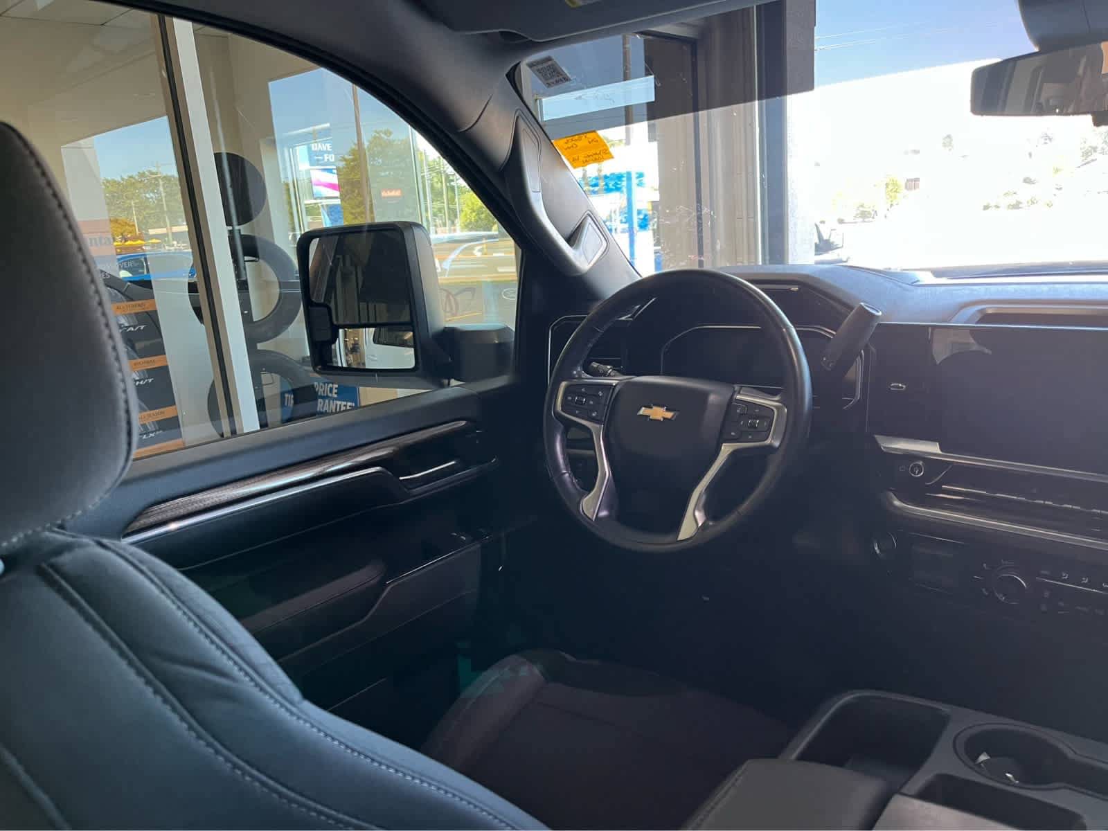 Used 2024 Chevrolet Silverado 2500 LT w/ Convenience Package AWD/4WD image 15