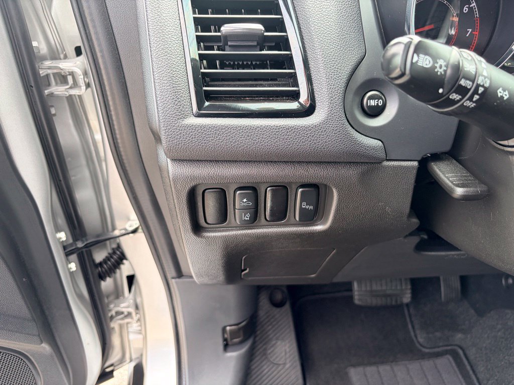 Used 2024 Mitsubishi Outlander Sport ES AWD/4WD image 21