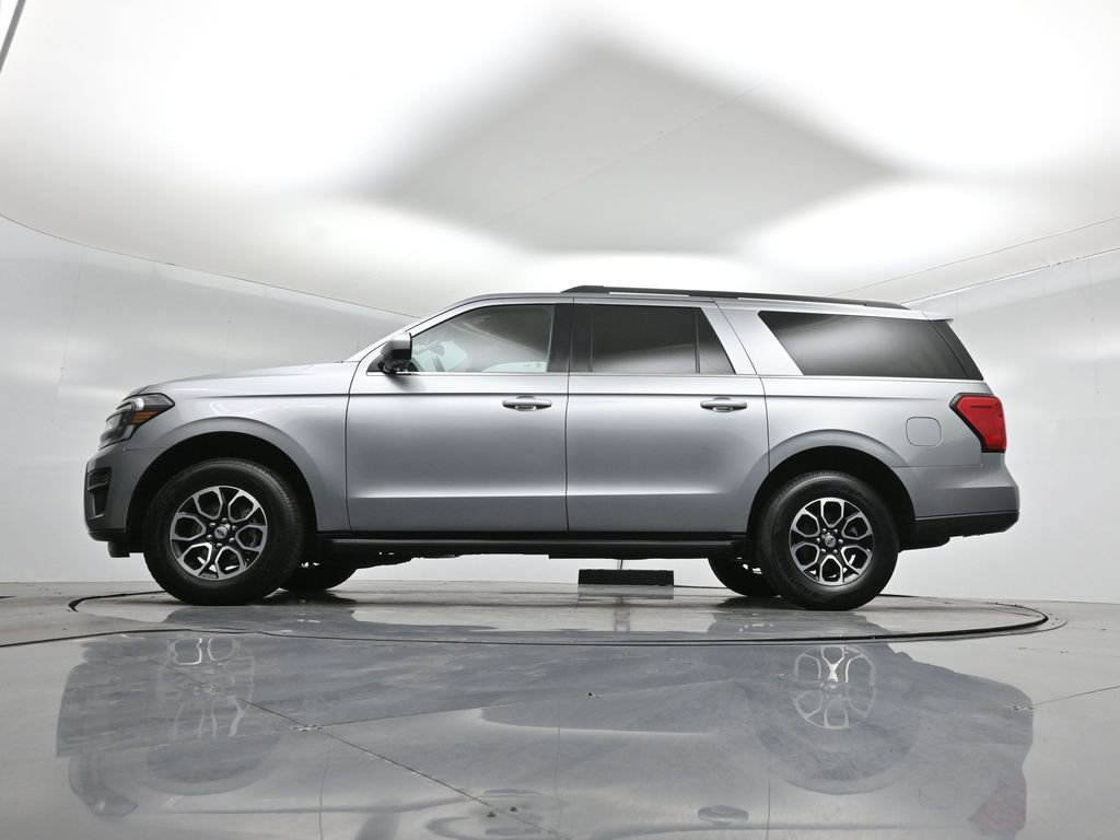 Certified 2024 Ford Expedition Max XLT image 8
