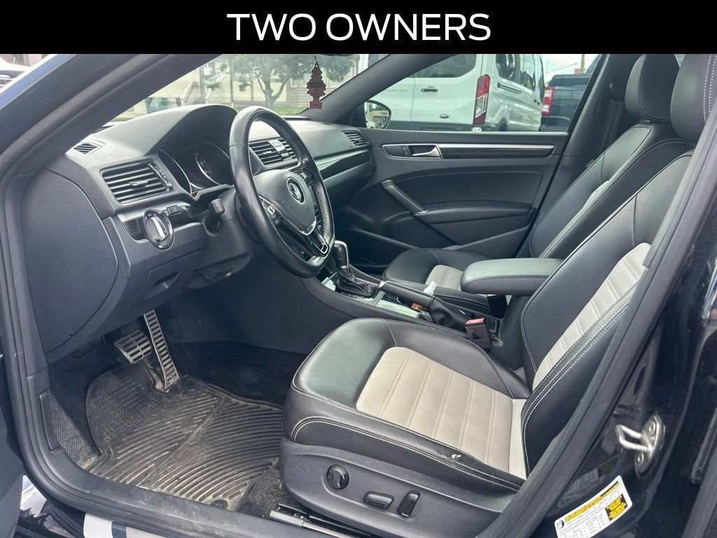 Used 2018 Volkswagen Passat 3.6 FWD image 9