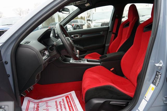 Used 2025 Honda Civic Type R image 11