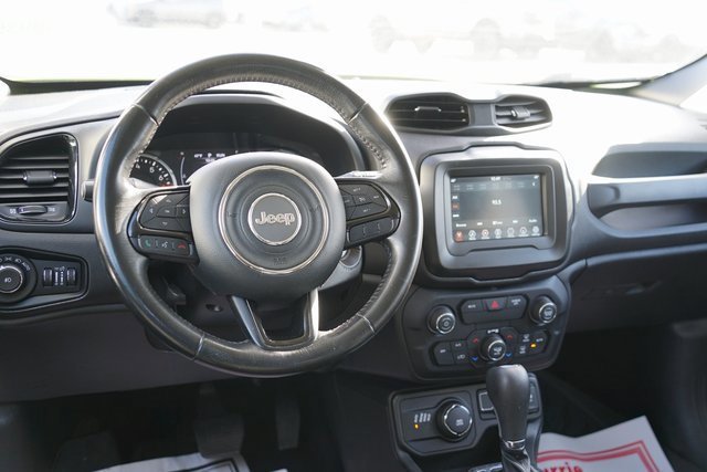 Used 2018 Jeep Renegade Altitude image 10