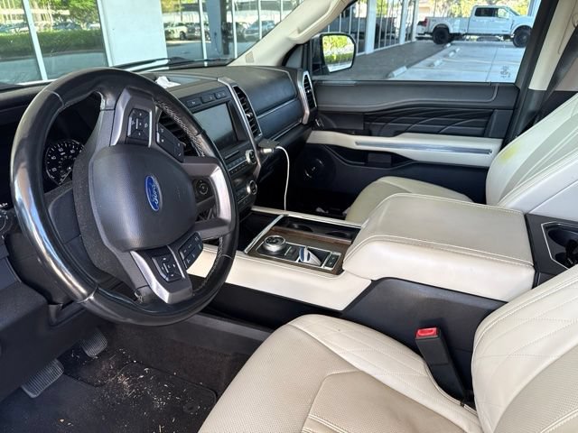Certified 2019 Ford Expedition Platinum RWD image 5