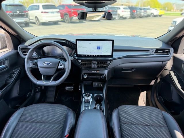 Certified 2023 Ford Escape ST-Line w/ Tech Pack #1 AWD/4WD image 18