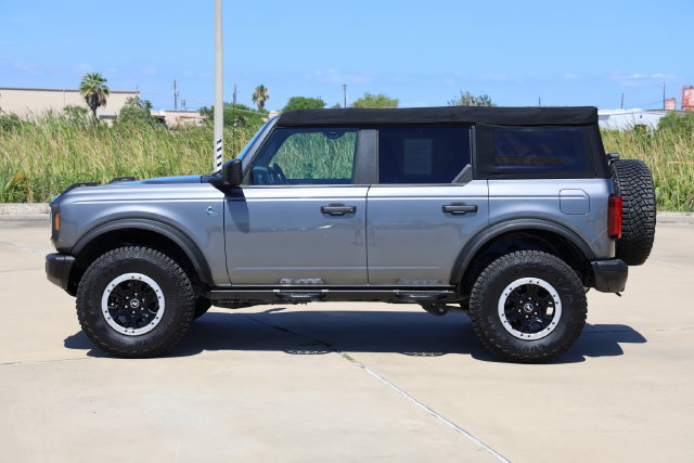 Certified 2022 Ford Bronco Black Diamond w/ Sasquatch Package AWD/4WD image 5