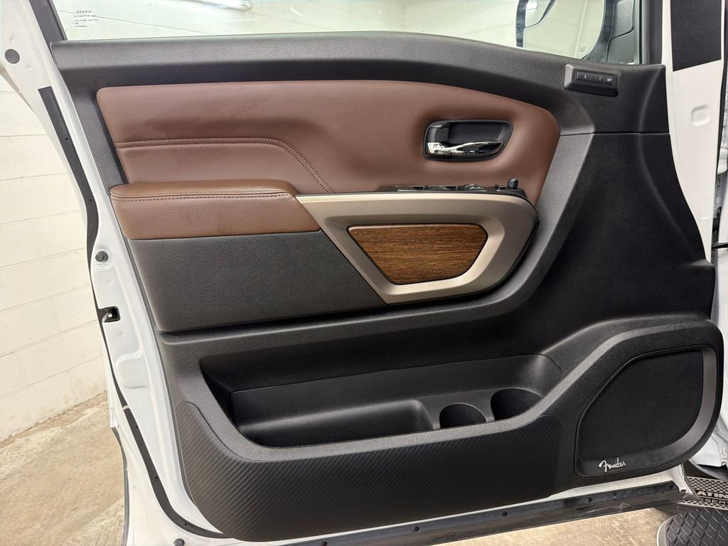 Used 2024 Nissan Titan Platinum Reserve w/ Moonroof Package AWD/4WD image 17