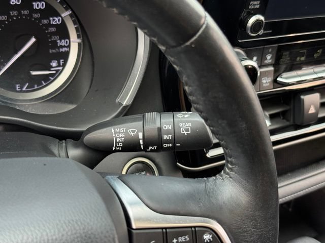 Used 2020 Toyota Highlander XLE AWD/4WD image 34