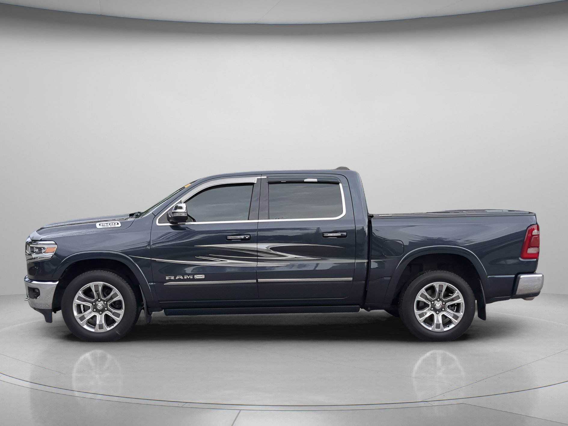Used 2019 RAM 1500 Limited RWD image 43