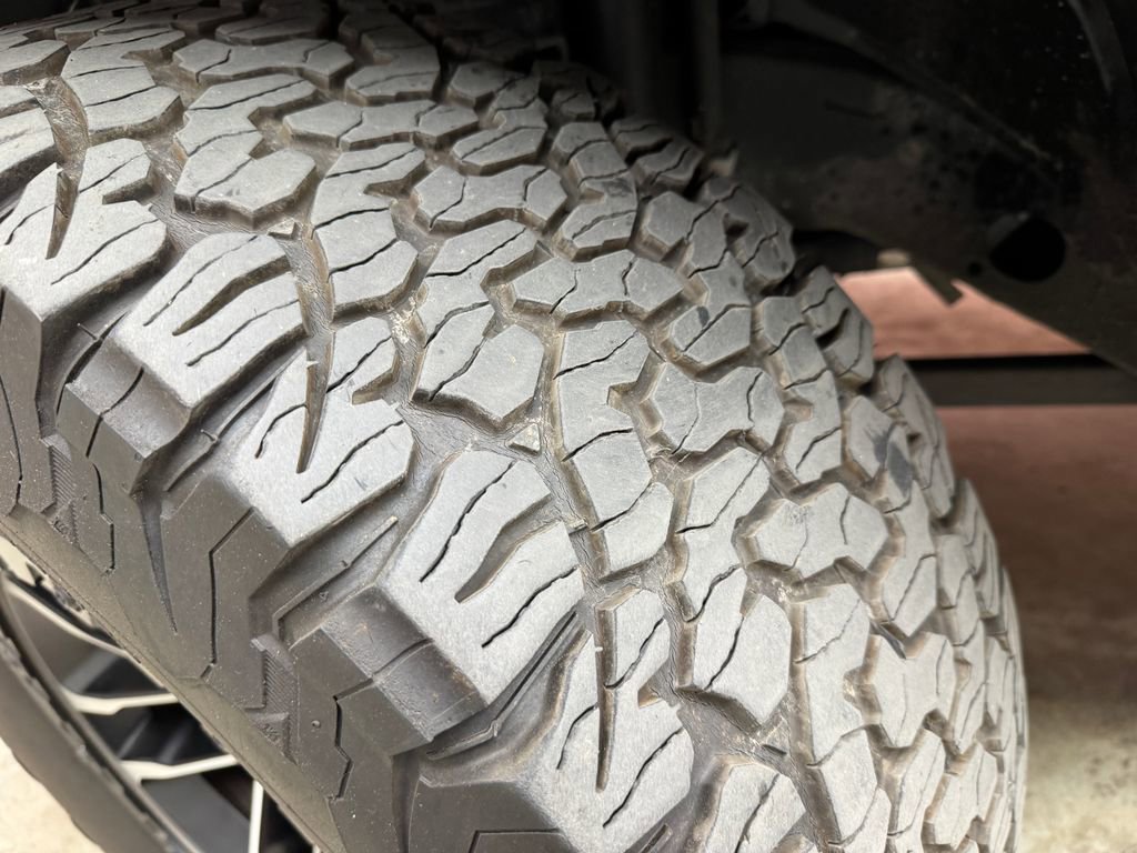 Used 2024 Jeep Wrangler Unlimited Rubicon AWD/4WD image 31