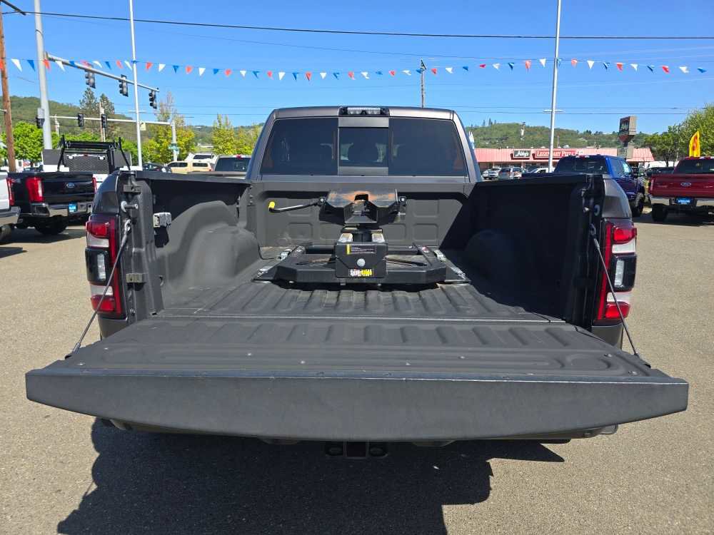 Used 2020 RAM 3500 Laramie w/ Night Edition AWD/4WD image 19