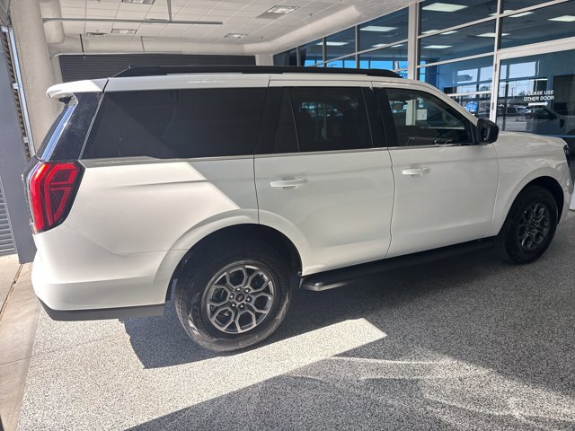 Certified 2025 Ford Expedition Active AWD/4WD image 14