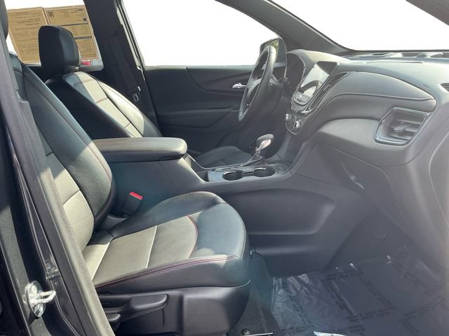 Used 2023 Chevrolet Equinox RS w/ RS Leather Package AWD/4WD image 17