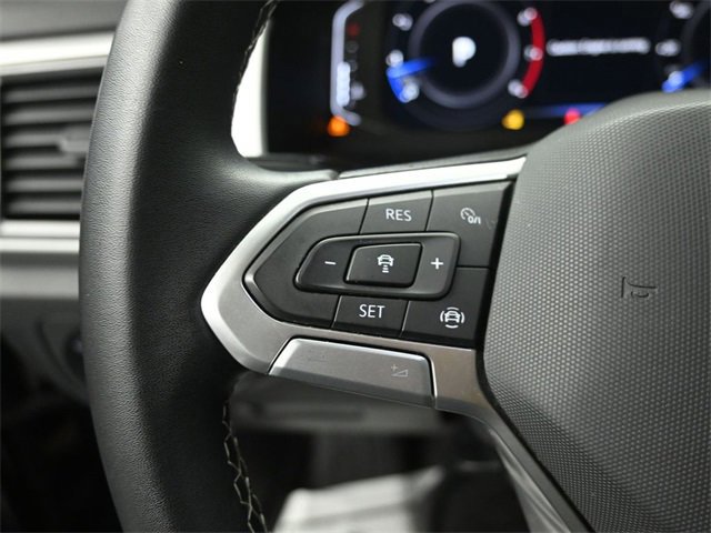 Used 2022 Volkswagen Atlas Cross Sport SE w/ Black Wheel Package image 32