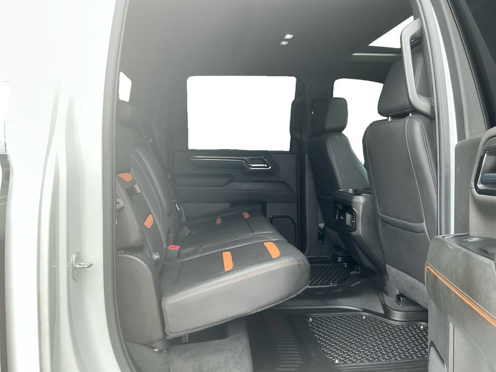 Used 2024 GMC Sierra 2500 AT4 w/ AT4 Premium Plus Package AWD/4WD image 23