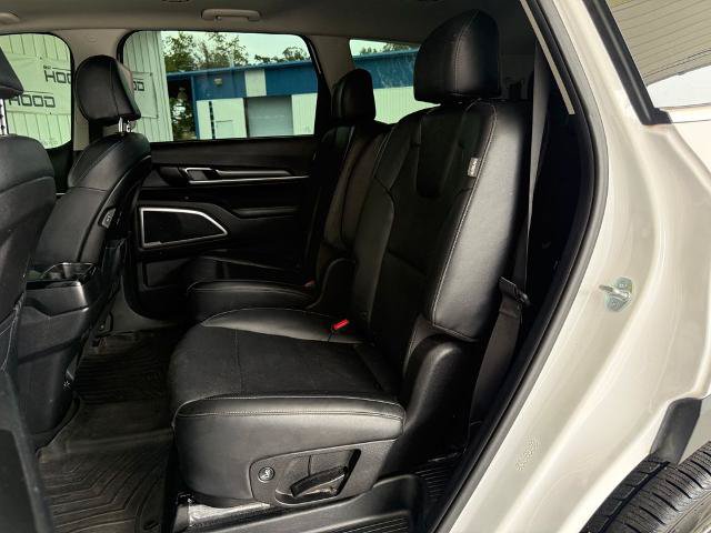 Used 2023 Kia Telluride S w/ S Sunroof Package AWD/4WD image 8