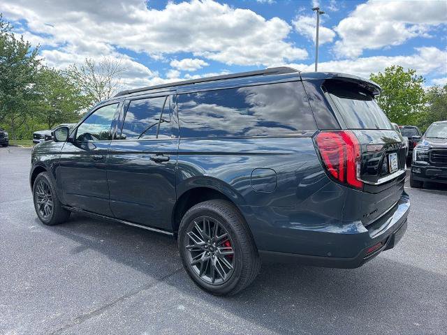 Certified 2025 Ford Expedition Max Platinum w/ Stealth Performance Package AWD/4WD image 4