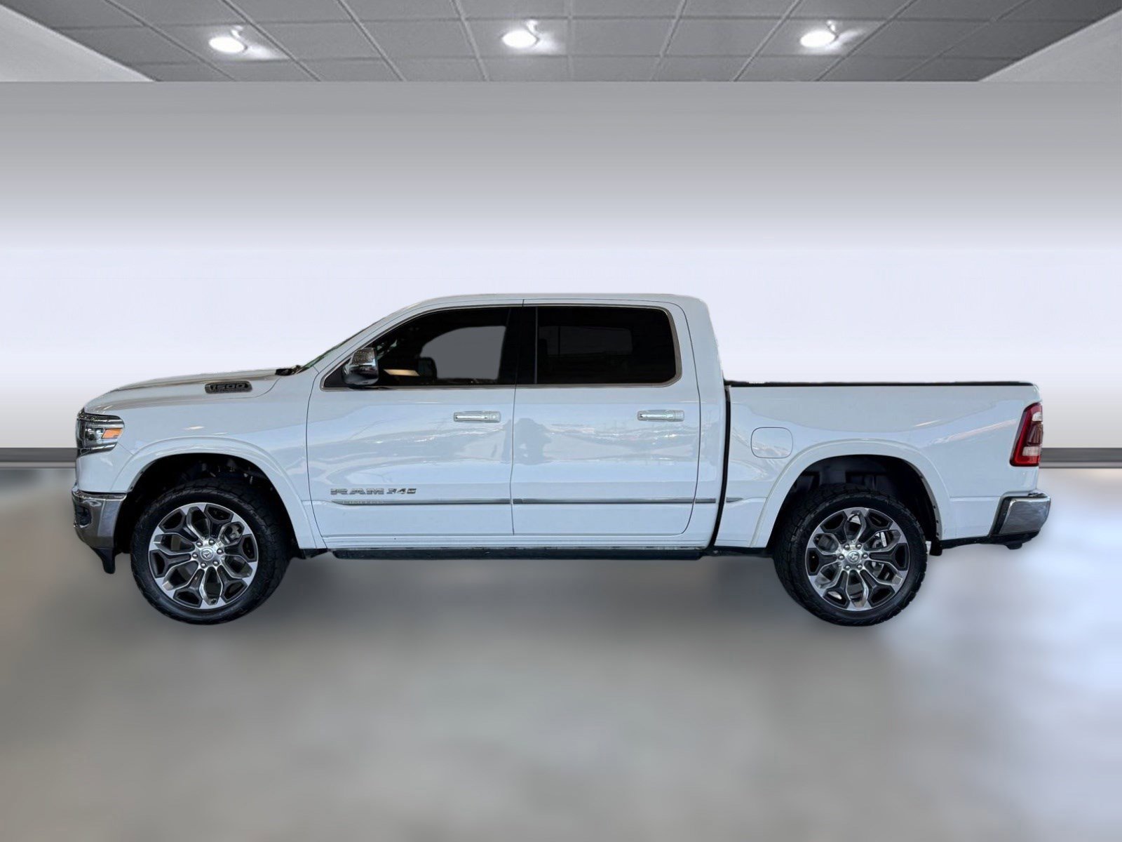 Used 2021 RAM 1500 Limited image 2