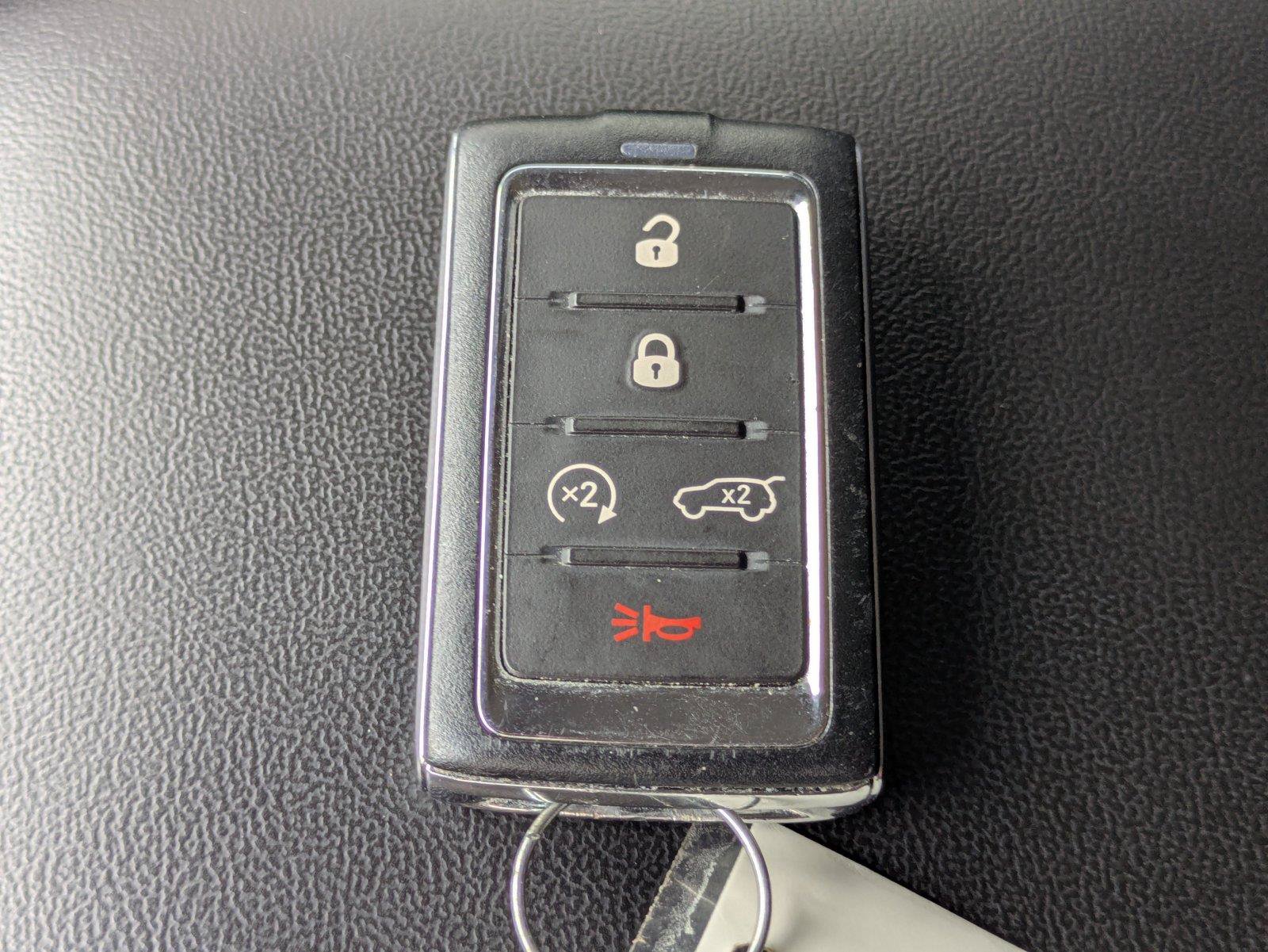 Used 2023 Jeep Grand Cherokee Limited AWD/4WD image 36