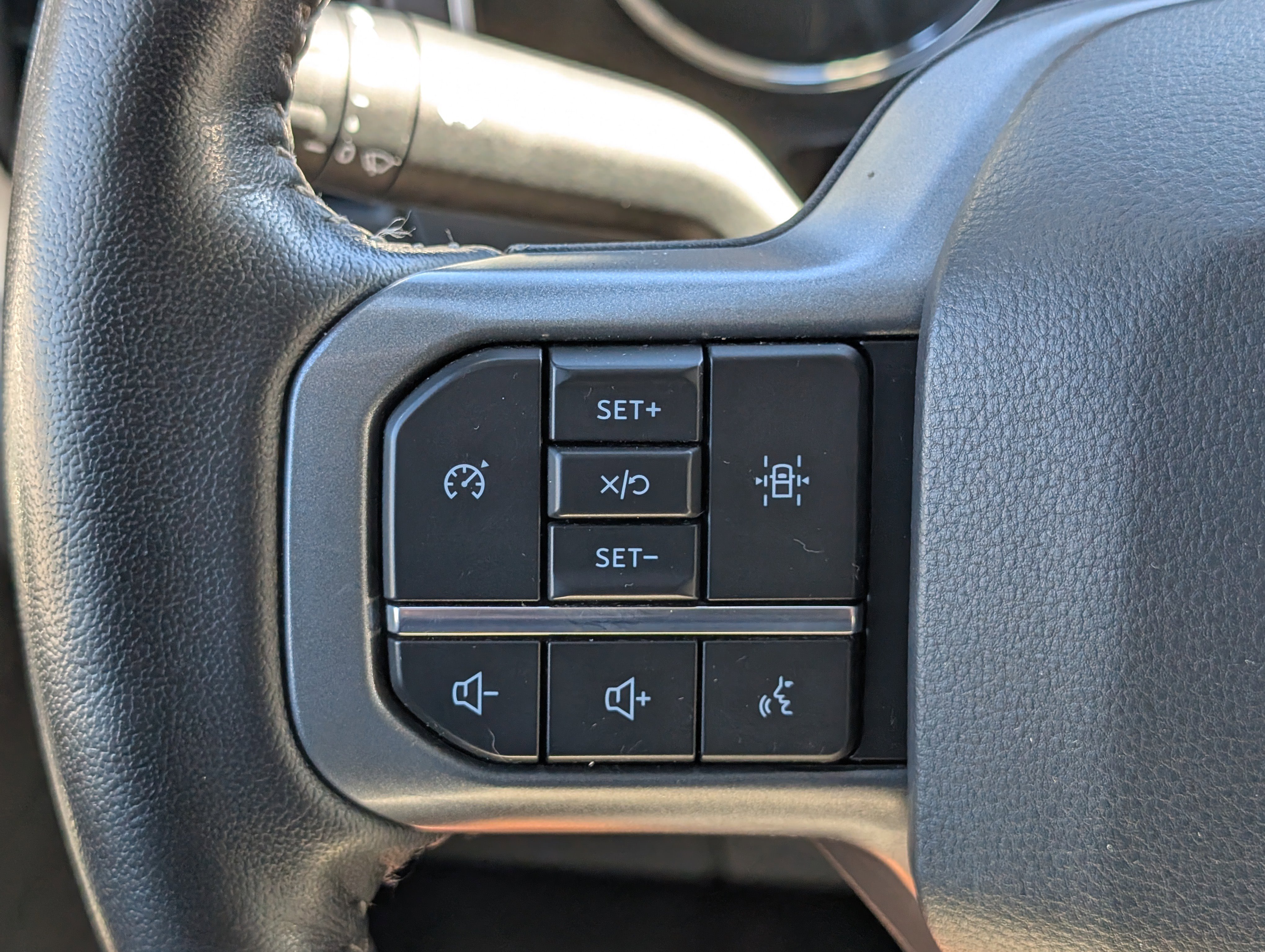 Certified 2022 Ford F150 XLT w/ Equipment Group 302A High image 22