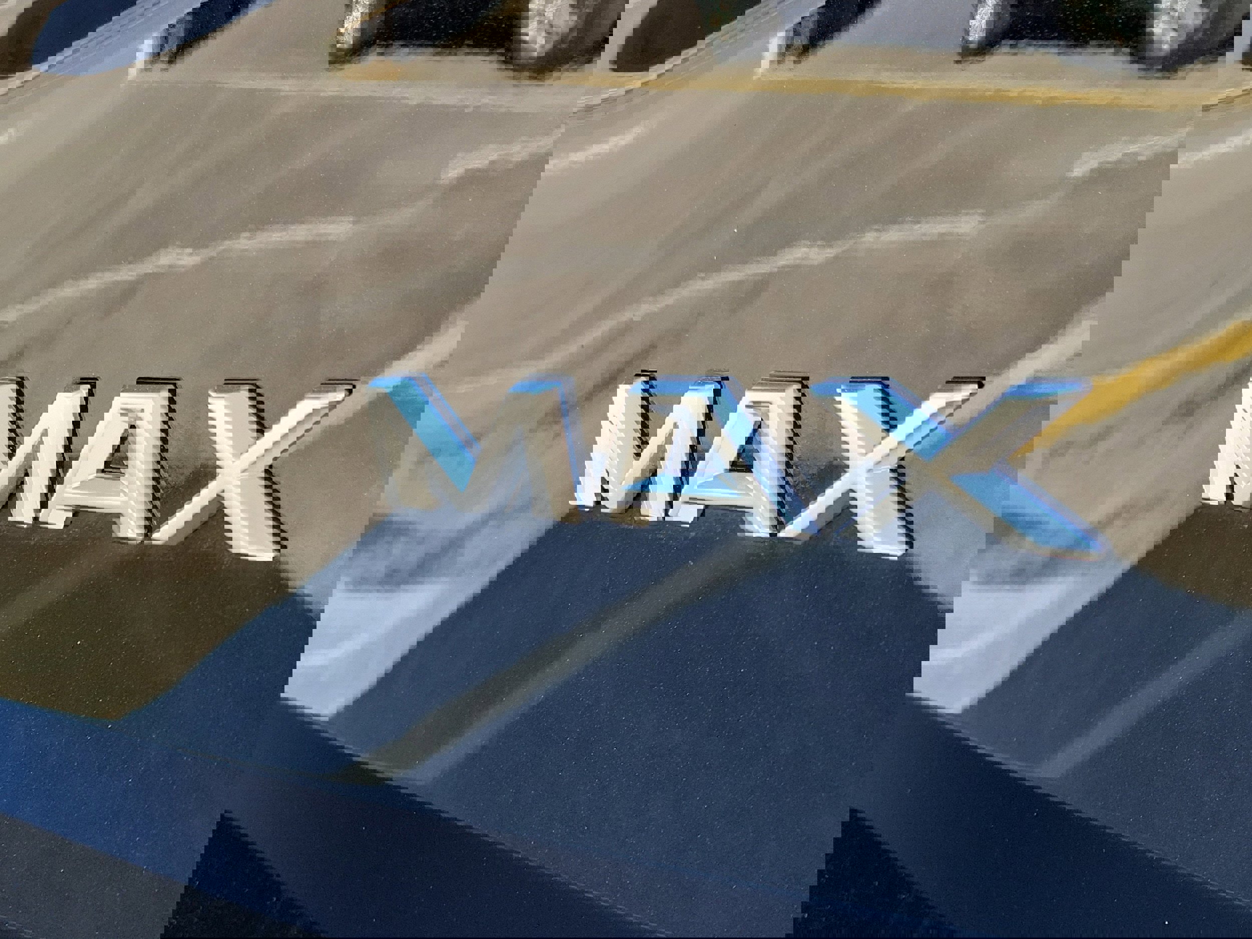 Certified 2025 Ford Expedition Max Platinum image 6