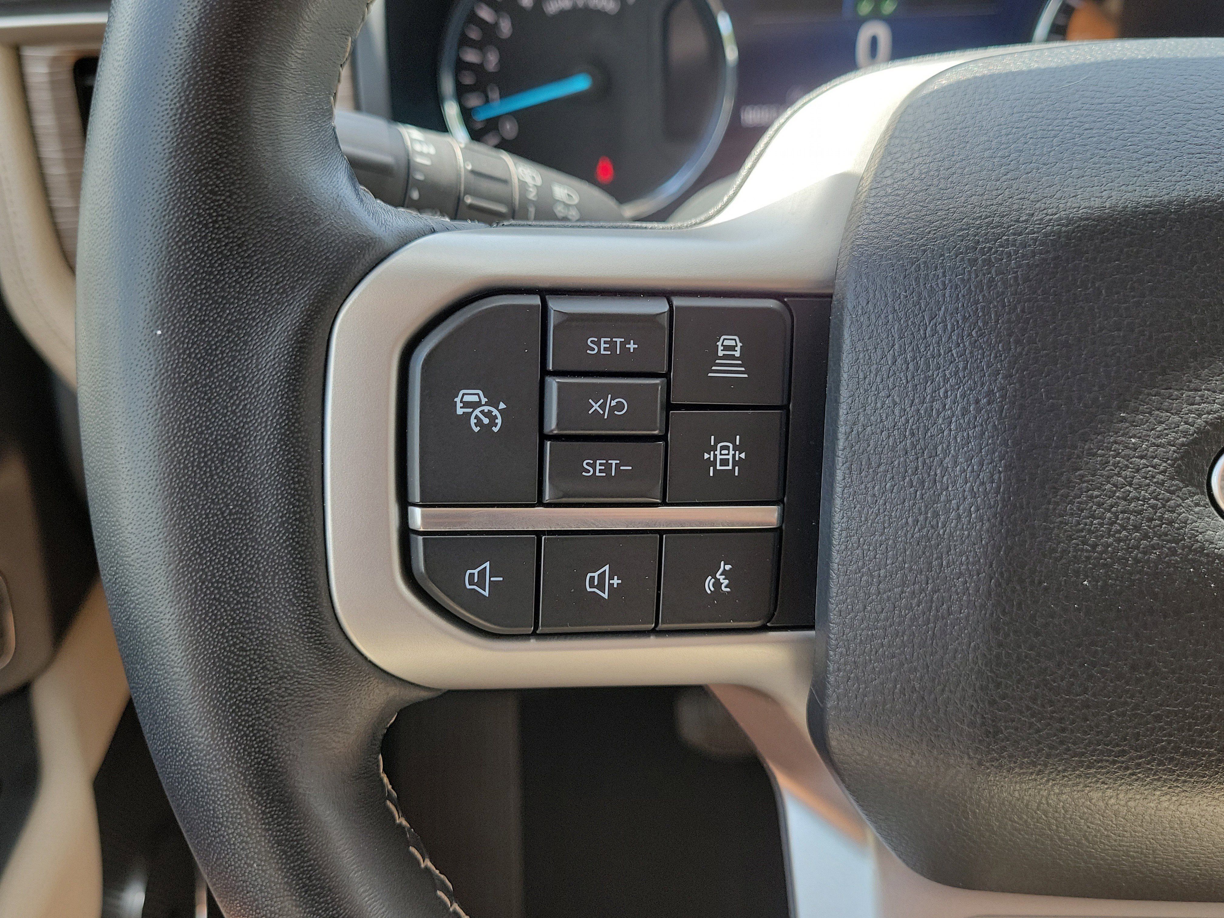 Certified 2024 Ford Expedition Limited image 26