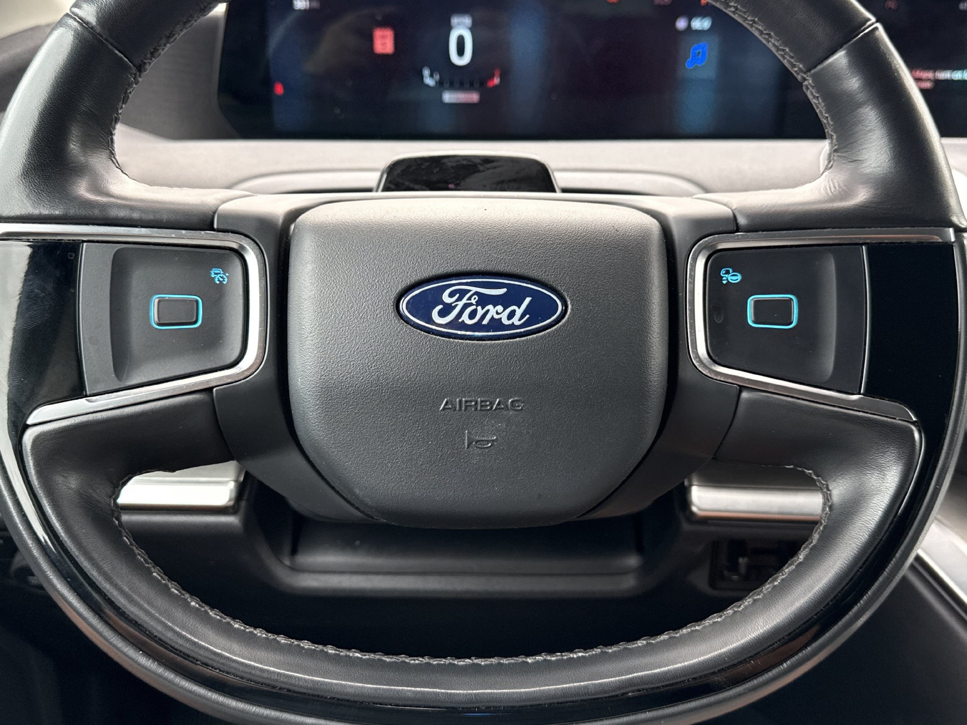 Certified 2025 Ford Expedition Max Platinum AWD/4WD image 11