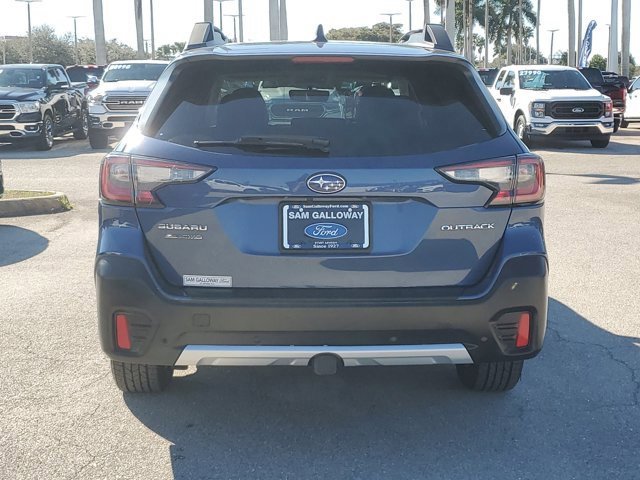Used 2020 Subaru Outback Limited image 3
