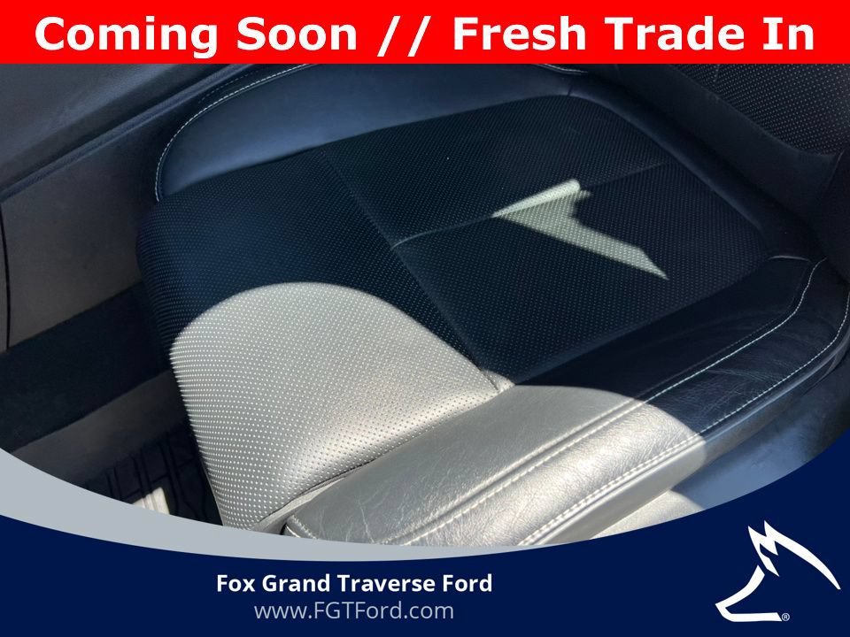 Used 2023 Jeep Grand Cherokee Overland w/ Luxury Tech Group IV AWD/4WD image 11