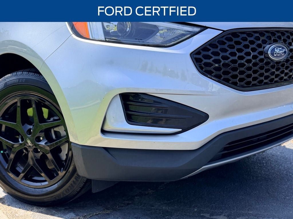 Certified 2023 Ford Edge SEL AWD/4WD image 3