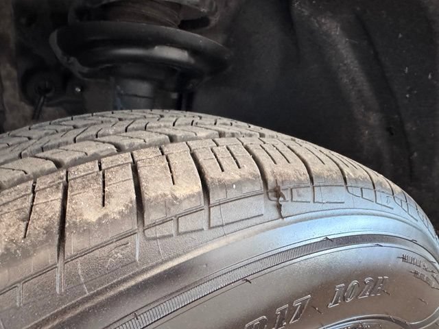 Used 2024 Toyota RAV4 XLE FWD image 24