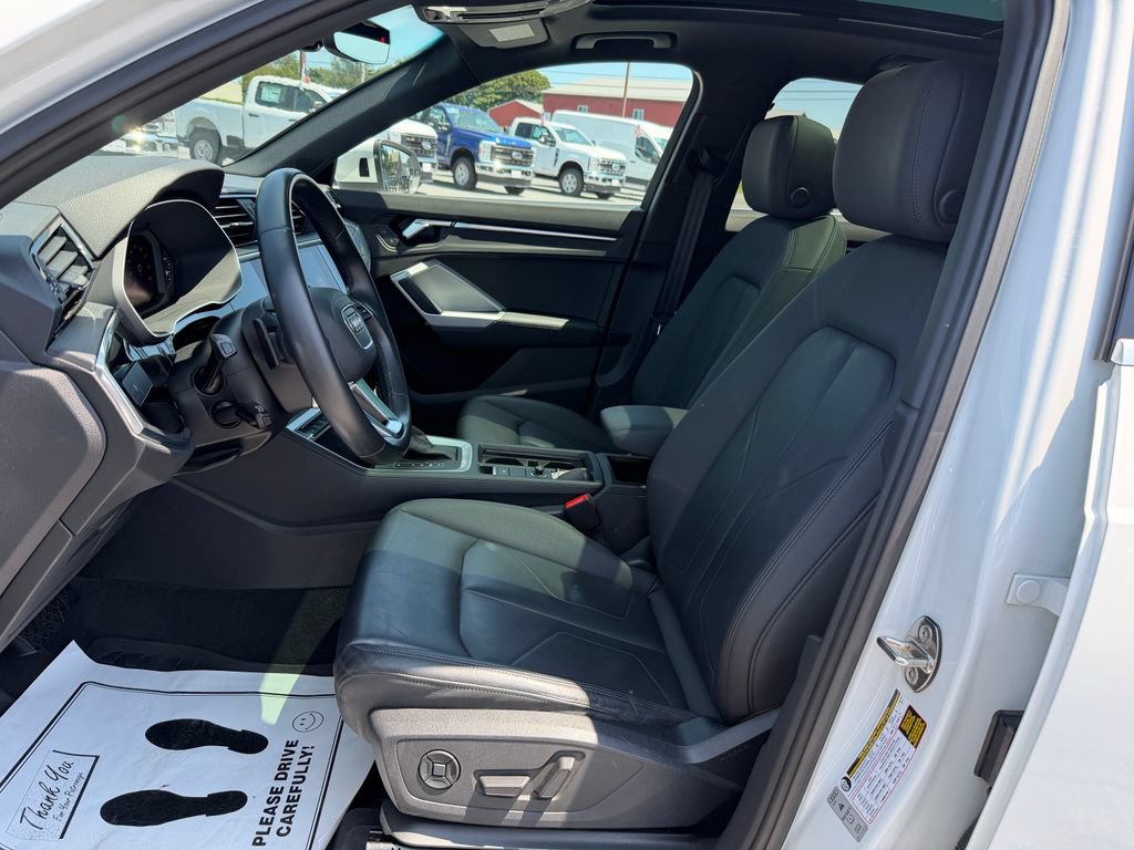 Used 2021 Audi Q3 2.0T Premium w/ Convenience Package AWD/4WD image 10