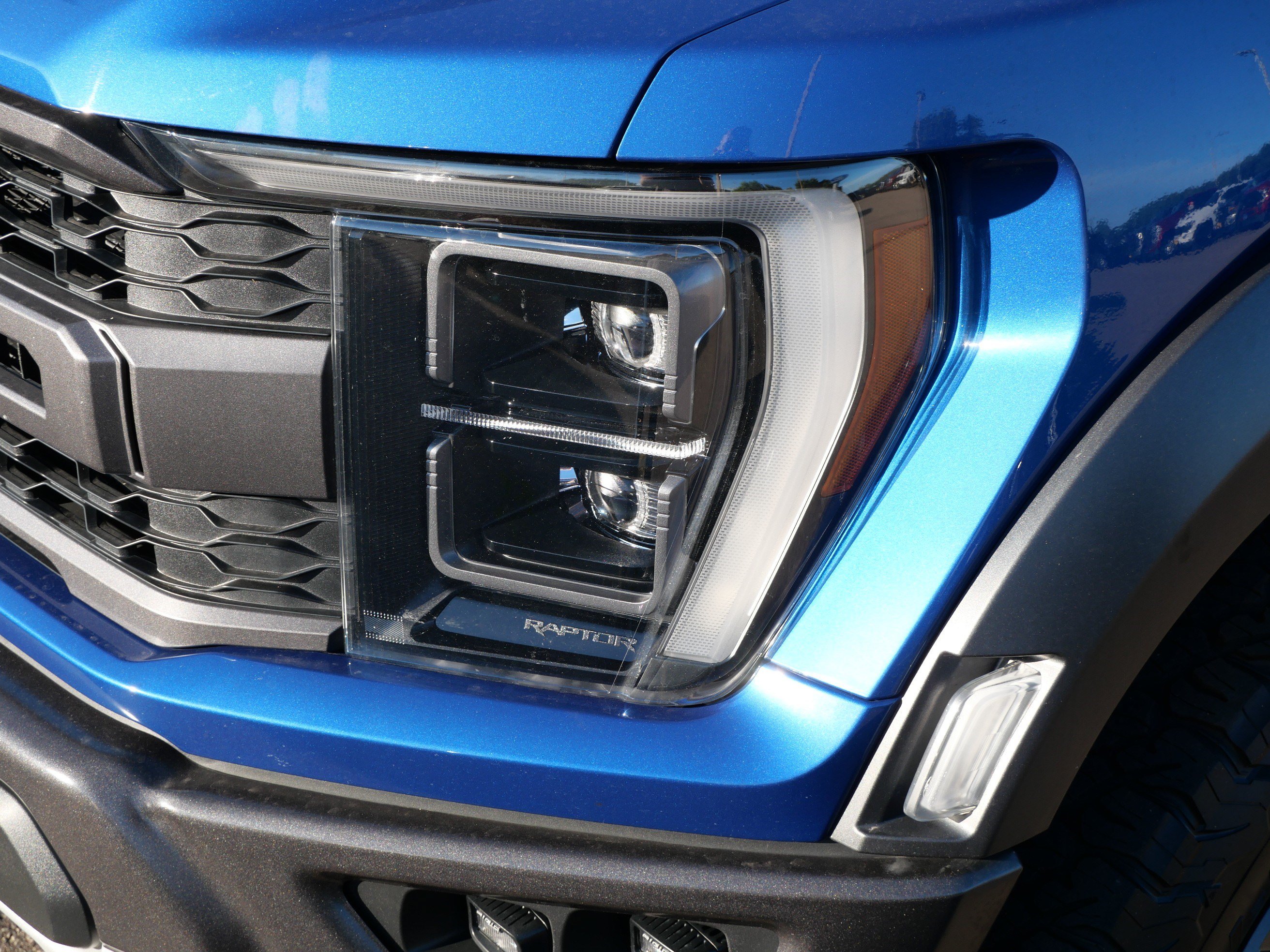 Certified 2022 Ford F150 Raptor w/ Raptor 37 Performance Package AWD/4WD image 16