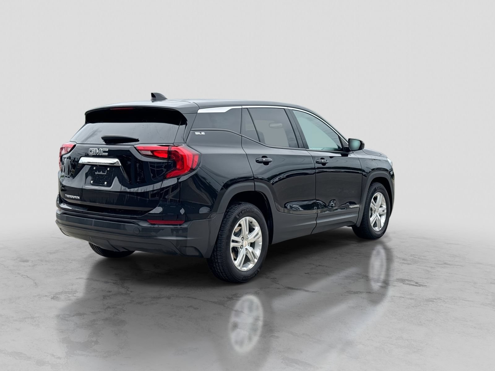 Used 2020 GMC Terrain SLE FWD image 8