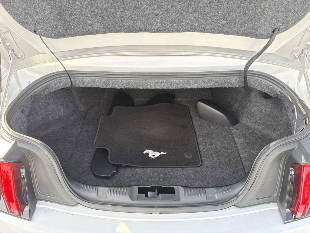 Certified 2019 Ford Mustang Premium image 24